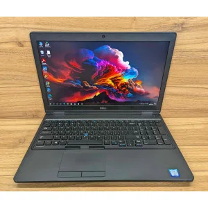 Ігровий ноутбук Dell Precision 3520 | Nvidia Quadro M620 2 GB | 15,6